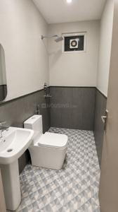 Bathroom Image of 891 Sq.ft 2 BHK Apartment / Flat for rent in Uttam Nagar New Delhi for Rs. 25000