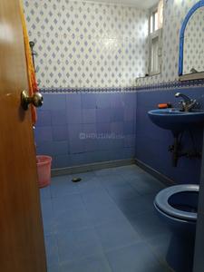 Bathroom Image of 1650 Sq.ft 3 BHK Apartment / Flat for sale in Patparganj New Delhi for Rs. 28500000
