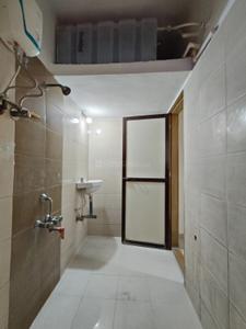 Bathroom Image of 600 Sq.ft 1 BHK Apartment / Flat for sale in Chavandai Complex, Kalwa Thane for Rs. 7500000