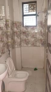 Bathroom Image of 1000 Sq.ft 2 BHK Apartment / Flat for rent in Kalyanpur Kanpur for Rs. 9500