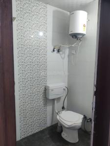 Bathroom Image of 900 Sq.ft 2 BHK Builder Floor for rent in Vasundhara Ghaziabad for Rs. 17000