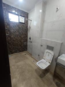Bathroom Image of 1100 Sq.ft 3 BHK Builder Floor for rent in Sector 5 Rohini New Delhi for Rs. 38000