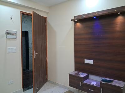 Living Room Image of 950 Sq.ft 2 BHK Apartment / Flat for sale in Hark Sai Homes 4, Sector 49 Noida for Rs. 3800000