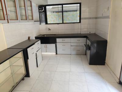 Kitchen Image of 1000 Sq.ft 2 BHK Apartment / Flat for rent in Arun Nirmiti Horizon, Aundh Pune for Rs. 31000