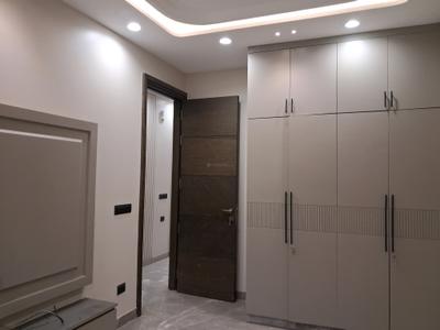 Bedroom Image of 1350 Sq.ft 3 BHK Builder Floor for sale in Paschim Vihar New Delhi for Rs. 27500000