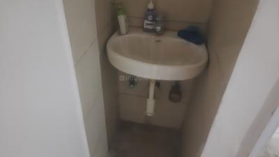 Bathroom Image of 550 Sq.ft 1 BHK Apartment / Flat for rent in Star Realcon The Essentia, Milakpur Goojar Bhiwadi for Rs. 8500