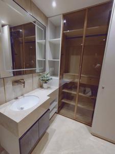 Bathroom Image of 3636 Sq.ft 4 BHK Apartment / Flat for sale in Vesu Surat for Rs. 22500000