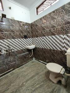 Bathroom Image of 2110 Sq.ft 3 BHK Builder Floor for rent in Sector 9 Gurgaon for Rs. 28000