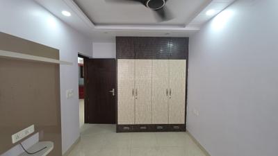 Bedroom Image of 700 Sq.ft 2 BHK Apartment / Flat for rent in Pitampura New Delhi for Rs. 28000