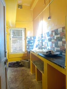Kitchen Image of 750 Sq.ft 2 BHK Builder Floor for rent in Jodhpur Park Kolkata for Rs. 12000