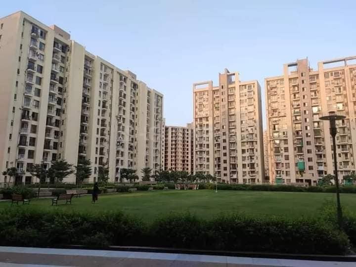 Unitech Uniworld Gardens 2 Main Image 1