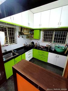 Kitchen Image of 2400 Sq.ft 4 BHK Independent House for sale in Mahadevapura Bengaluru for Rs. 16000000