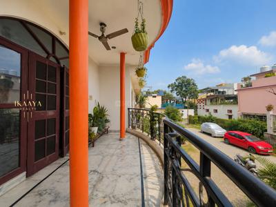 Balcony Image of 4000 Sq.ft 7 BHK Villa for sale in EC Road Dehradun for Rs. 30000000