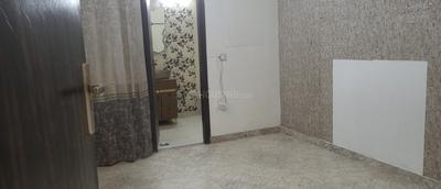 Bedroom Image of 1200 Sq.ft 3 BHK Builder Floor for sale in Vikaspuri New Delhi for Rs. 14500000