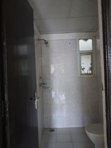 Common Bathroom Image of 915 Sq.ft 2 BHK Apartment / Flat for sale in Panchsheel Greens 2, Noida Extension Greater Noida for Rs. 7850000