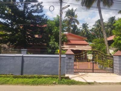 Image of 3020 Sq.ft 4 BHK Villa for sale in Akathethara, Palakkad for Rs. 16500000