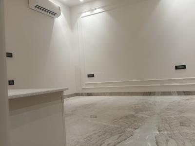 Bedroom Image of 3105 Sq.ft 4 BHK Builder Floor for sale in Anand Vihar New Delhi for Rs. 60000000