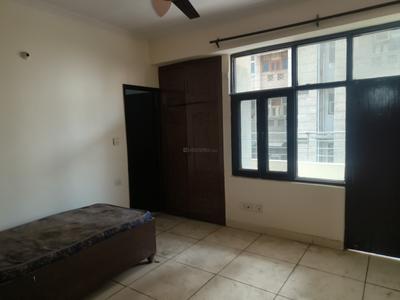 Bedroom Image of 1850 Sq.ft 3 BHK Apartment / Flat for rent in Amrapali Vaishali, Vaishali Ghaziabad for Rs. 40000