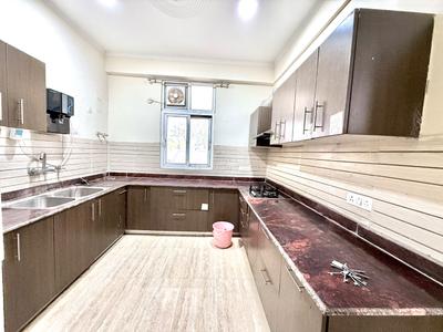 Kitchen Image of 3000 Sq.ft 5 BHK Villa for rent in Amrapali Dream Valley, Noida Extension Greater Noida for Rs. 49950