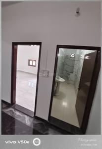 Bathroom Image of 900 Sq.ft 1 BHK Independent House for rent in Modinagar Ghaziabad for Rs. 11000