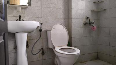 Bathroom Image of 494 Sq.ft 1 BHK Apartment / Flat for sale in Logix Blossom Zest, Sector 143 Noida for Rs. 4320000