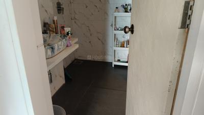 Image of 950 Sq.ft 2 BHK Apartment / Flat for sale in Mohini Castle, Khar West, Mumbai for Rs. 30000000