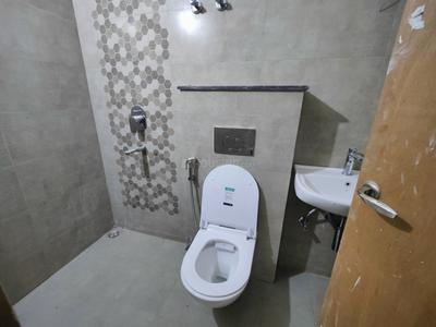 Bathroom Image of 1200 Sq.ft 2 BHK Apartment / Flat for rent in Dagapur Siliguri for Rs. 20000