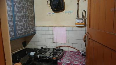 Kitchen Image of 540 Sq.ft 1 BHK Independent House for rent in Dashrath Puri New Delhi for Rs. 10000