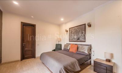 Bedroom Image of 2900 Sq.ft 4.5 BHK Duplex for sale in New Friends Colony New Delhi for Rs. 102500000