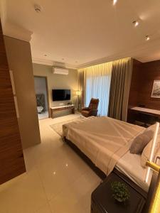 Bedroom Image of 1100 Sq.ft 3 BHK Apartment / Flat for sale in Dosti Greenscapes, Hadapsar Pune for Rs. 12500000