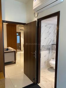 Bathroom Image of 650 Sq.ft 2 BHK Apartment / Flat for sale in Radiance Solitaire, Madhavaram Chennai for Rs. 6000000
