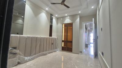 Bedroom Image of 1400 Sq.ft 3 BHK Builder Floor for sale in  Bharti Apartments, Indirapuram Ghaziabad for Rs. 18000000