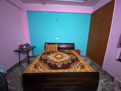 Bedroom Image of 2400 Sq.ft 3 BHK Builder Floor for rent in Sector 49 Noida for Rs. 50000