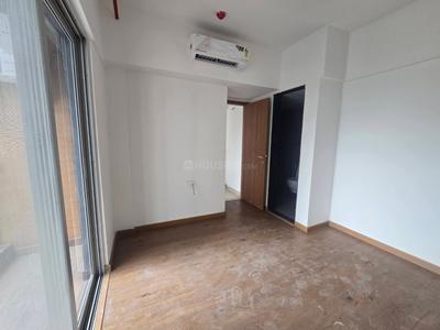 Bedroom Image of 942 Sq.ft 2 BHK Apartment / Flat for sale in Gera Planet Of Joy IV, Upper Kharadi Pune for Rs. 12000000