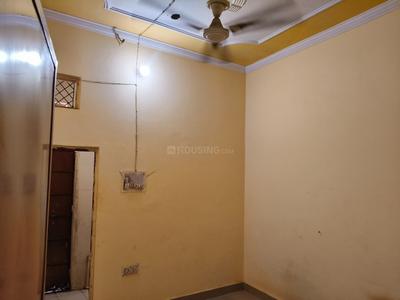 Bedroom Image of 460 Sq.ft 1 BHK Builder Floor for rent in Nawada New Delhi for Rs. 7500