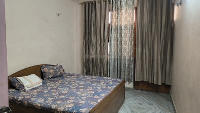 Bedroom Image of 2000 Sq.ft 3 BHK Builder Floor for rent in Sector 41 Noida for Rs. 38000