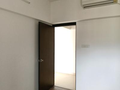 Bedroom Image of 1300 Sq.ft 3 BHK Apartment / Flat for rent in Lodha Splendora, Thane West Thane for Rs. 37000