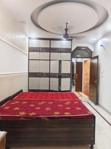 Bedroom Image of 1300 Sq.ft 3 BHK Apartment / Flat for rent in Amar Jyoti Kunj, Mayur Vihar Phase 1 New Delhi for Rs. 55000