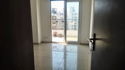 Bedroom Image of 1340 Sq.ft 3 BHK Apartment / Flat for rent in Gulshan Ikebana, Sector 143 Noida for Rs. 32000