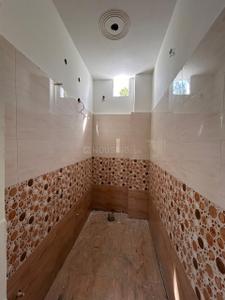 Bathroom Image of 1350 Sq.ft 3 BHK Independent House for sale in Gomti Nagar Lucknow for Rs. 4400000