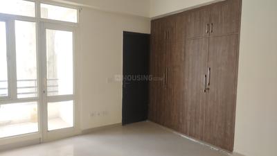 Bedroom Image of 1600 Sq.ft 3 BHK Apartment / Flat for rent in Today Kings Park, Omega IV Greater Noida for Rs. 25000