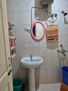 Bathroom Image of 2500 Sq.ft 4 BHK Independent House for rent in Merces Goa for Rs. 80000
