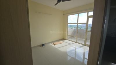 Bedroom Image of 680 Sq.ft 2 BHK Apartment / Flat for rent in Pyramid Elite, Sector 86 Gurgaon for Rs. 18000