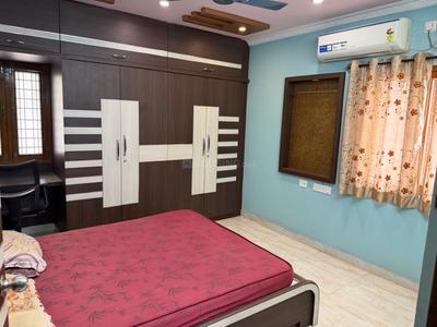 Bedroom Image of 2300 Sq.ft 2 BHK Builder Floor for rent in Kothapet Hyderabad for Rs. 30000