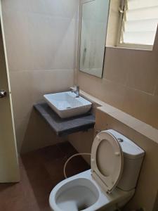 Bathroom Image of 819 Sq.ft 2.5 BHK Apartment / Flat for sale in Mahindra Bloomdale Apartment, Mihan Nagpur for Rs. 8000000