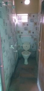 Bathroom Image of 888 Sq.ft 2 BHK Independent House for rent in Keshtopur Kolkata for Rs. 14000