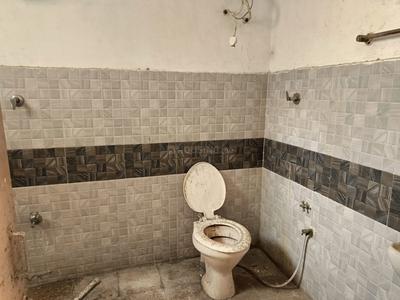 Bathroom Image of 1730 Sq.ft 3 BHK Apartment / Flat for sale in Shyamal Ahmedabad for Rs. 6600000