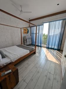 Bedroom Image of 6000 Sq.ft 6 BHK Independent House for sale in Brookside The Well Being Habitat, Parshwapuram Lonavala for Rs. 60000000