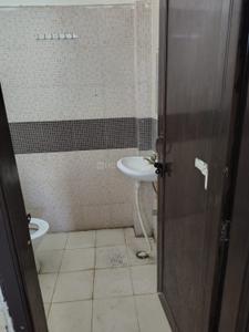 Bathroom Image of 550 Sq.ft 1 RK Independent House for rent in Phi III Greater Noida for Rs. 10500