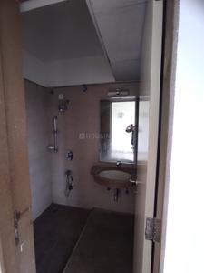 Bathroom Image of 1500 Sq.ft 3 BHK Apartment / Flat for sale in Kool Homes Solitaire, Kondhwa Pune for Rs. 13500000